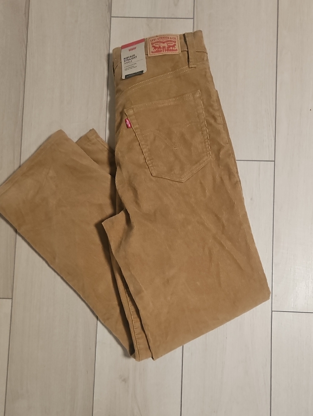 Levi's Ribgage Straight Ankle Size 30/30 Corduroy Pants in Warm Camel